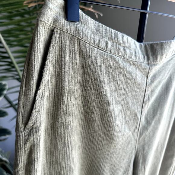 D & Co  Beach Sage Green Cotton Blend Wide Leg Pants Womens S Comfy Summer - Picture 3 of 7